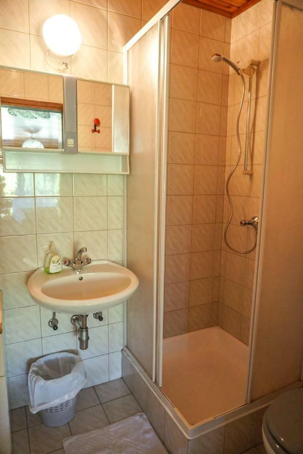 Guest House Beli Kamen Vojsko Eksteriør bilde